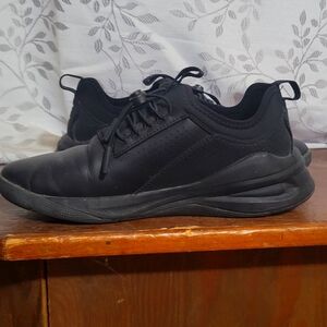 Clove Nursing Shoes Size 8 Womens